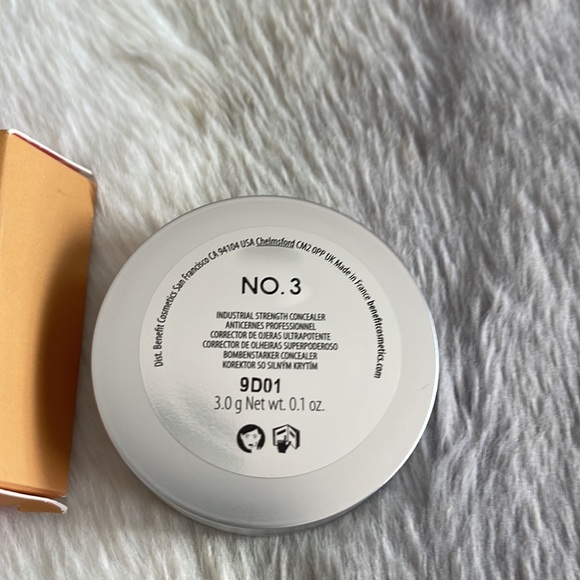 Benefit Boi-ing  Full Coverage Cream Concealer - Picture 2 of 3